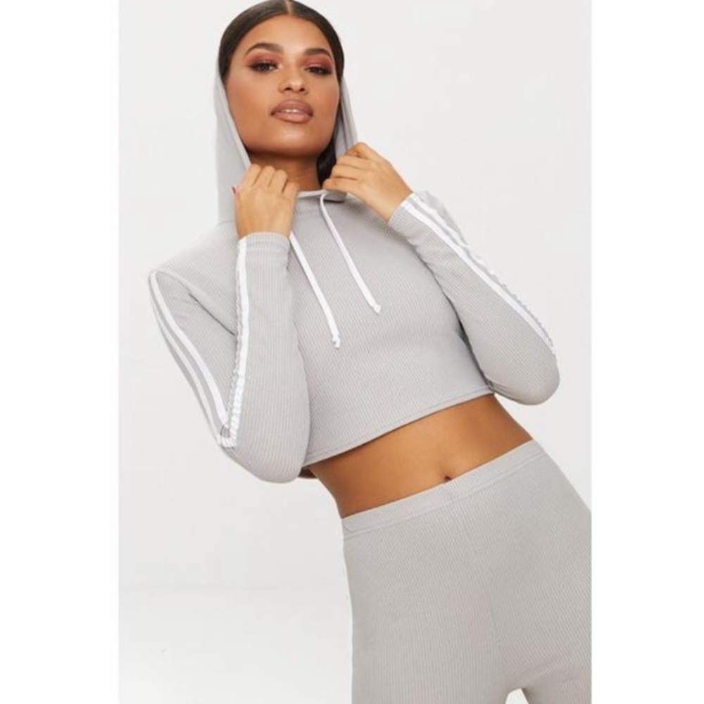 PrettyLittleThing Grey Crop Top | NWOT